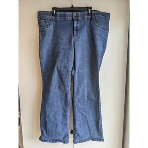 Women's Blue Boot Cut Wide Leg Belt Loop High Rise Button Closer Jeans Size 24W